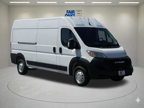 Used 2023 RAM ProMaster 2500 FWD image 4