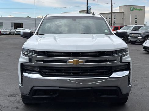 Used 2019 Chevrolet Silverado 1500 LT w/ Z71 Off-Road Package AWD/4WD image 6