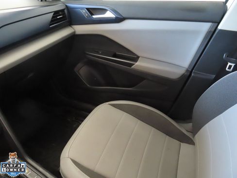Used 2022 Volkswagen Taos SE FWD image 20