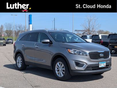 Used 2016 Kia Sorento LX w/ LX Convenience Package