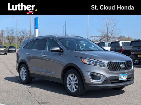 Used 2016 Kia Sorento LX w/ LX Convenience Package FWD image 1