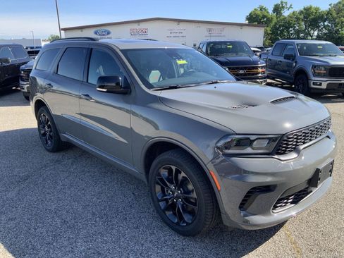 Used 2024 Dodge Durango GT AWD/4WD image 2
