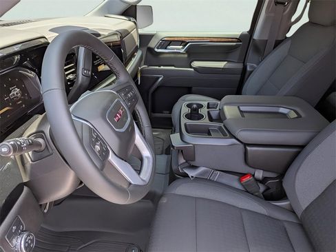 New 2026 GMC Sierra 1500 Elevation image 6