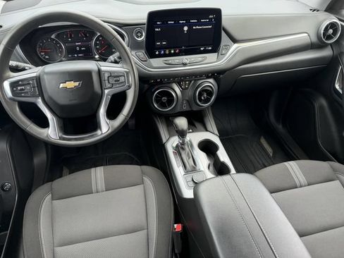 Used 2024 Chevrolet Blazer LT w/ Convenience Package FWD image 13