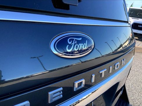 Certified 2024 Ford Expedition Max Limited image 30