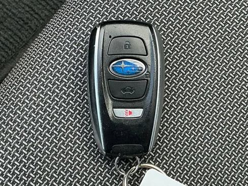 Used 2020 Subaru Crosstrek 2.0i Premium w/ Moonroof Package 2 AWD/4WD image 20