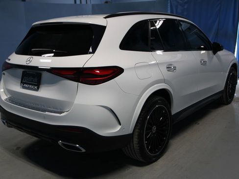 Used 2023 Mercedes-Benz GLC 300 image 32