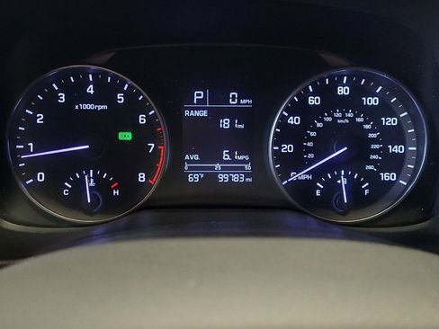 Used 2017 Hyundai Elantra SE image 23