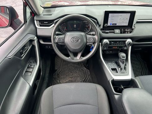 Used 2024 Toyota RAV4 LE AWD/4WD image 27