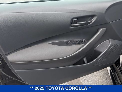 Used 2025 Toyota Corolla LE w/ LE Premium Package FWD image 11