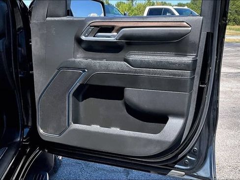 Used 2024 Chevrolet Silverado 1500 RST AWD/4WD image 29