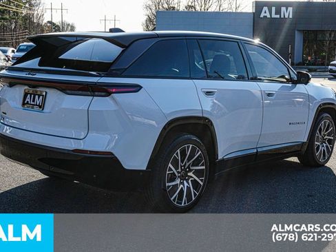 Used 2025 Jeep Wagoneer S Limited image 6