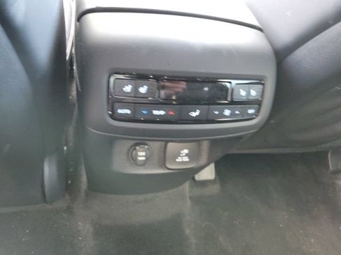 Used 2025 Hyundai Palisade Calligraphy AWD/4WD image 16