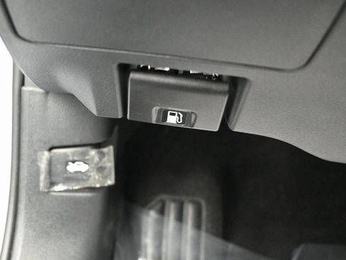 Used 2023 Nissan Altima 2.5 SR image 22