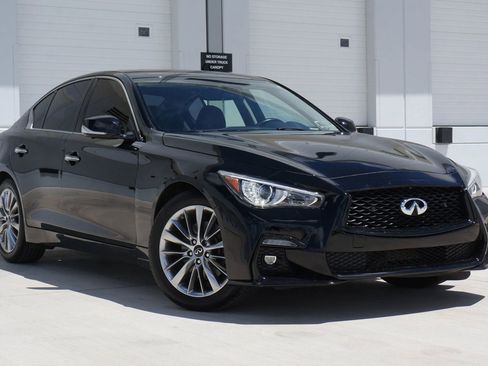 Used 2019 INFINITI Q50 Luxe w/ Essential Package (3.0T Luxe) image 2