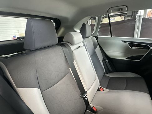 Used 2025 Toyota RAV4 XLE FWD image 26