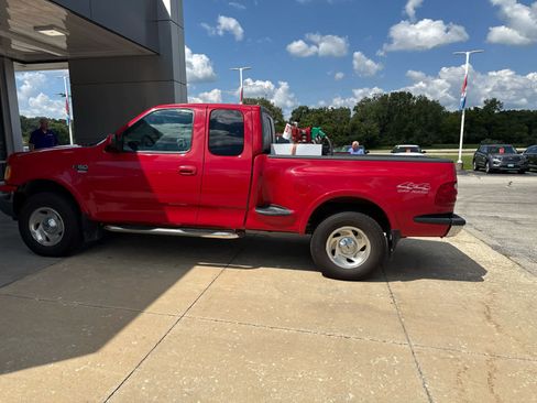 Used 2000 Ford F150 XLT AWD/4WD image 10