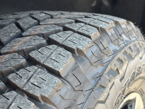 Used 2025 GMC Canyon Elevation w/ Convenience Package image 25