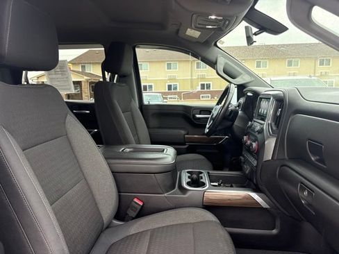 Used 2019 Chevrolet Silverado 1500 LT Trail Boss AWD/4WD image 38