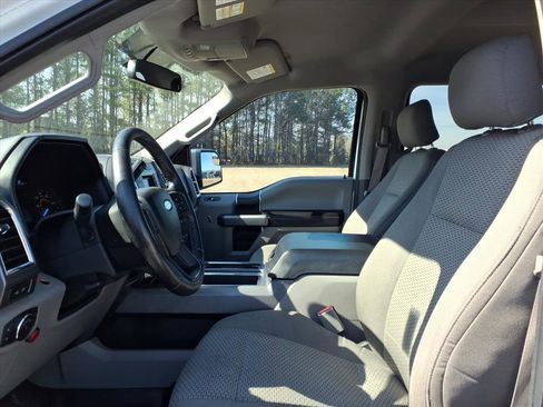 Used 2015 Ford F150 XLT w/ Equipment Group 301A Mid image 7