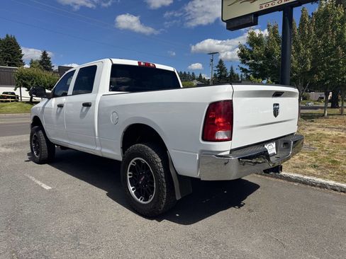 Used 2018 RAM 3500 Tradesman w/ Chrome Appearance Group AWD/4WD image 2