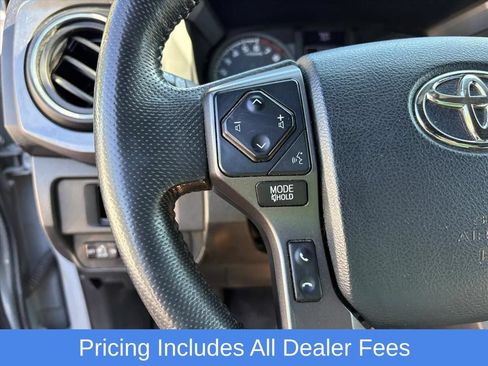Used 2019 Toyota Tacoma TRD Off-Road AWD/4WD image 12