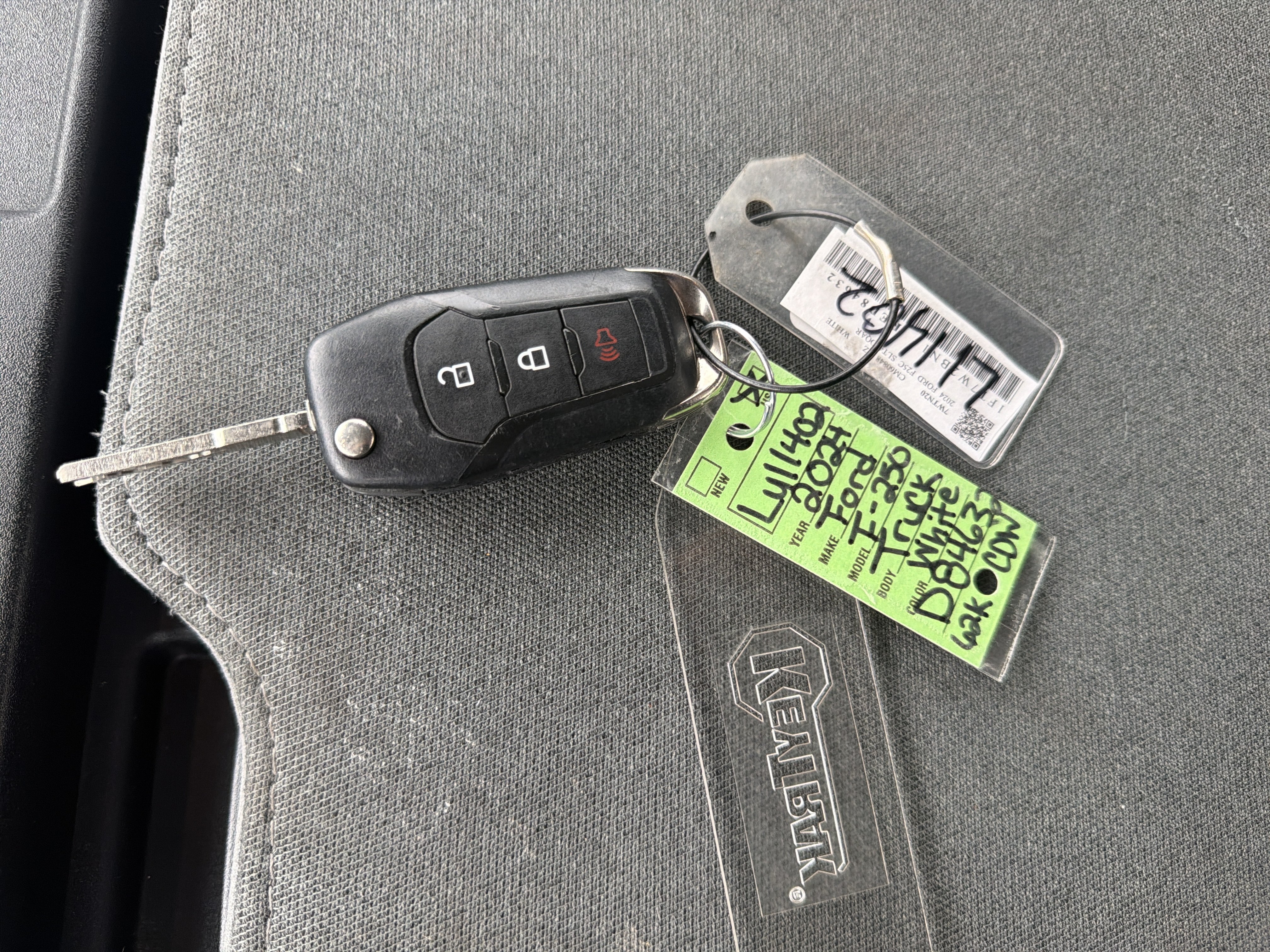 Used 2024 Ford F250 XLT AWD/4WD image 31