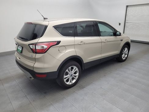 Used 2017 Ford Escape SE AWD/4WD image 10