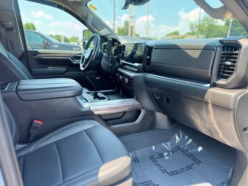 Used 2024 Chevrolet Silverado 2500 LTZ w/ LTZ Plus Package AWD/4WD image 10