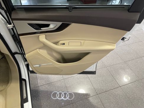 Used 2019 Audi Q7 2.0T Premium Plus w/ Premium Plus Package AWD/4WD image 47