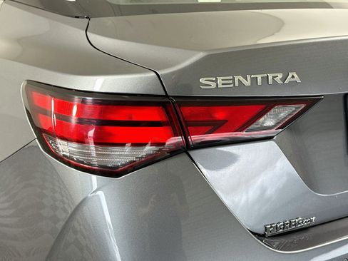 Used 2022 Nissan Sentra SV FWD image 36