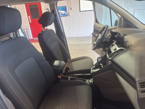 Used 2021 Ford Transit Connect XLT FWD image 22