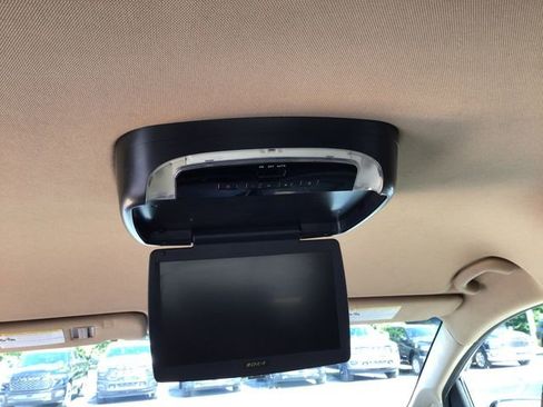 Used 2015 Kia Sedona SX FWD image 46