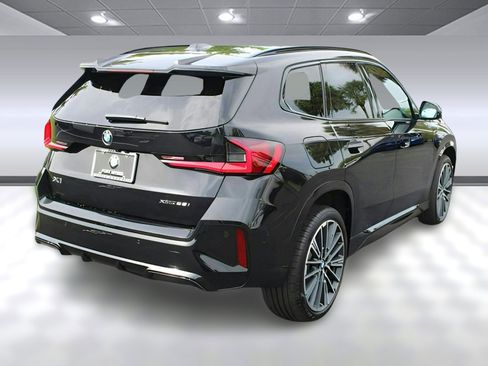 Used 2025 BMW X1 xDrive28i w/ Technology Package image 9