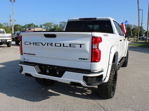 Used 2024 Chevrolet Silverado 1500 RST w/ Redline Edition AWD/4WD image 11