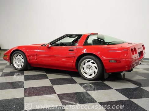 Used 1991 Chevrolet Corvette ZR-1 image 8