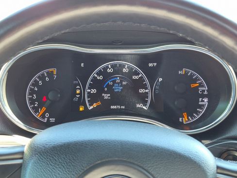 Used 2020 Jeep Grand Cherokee Altitude AWD/4WD image 23