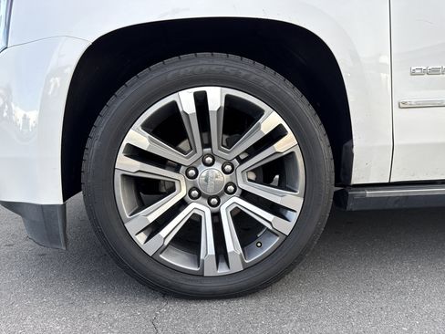 Used 2020 GMC Yukon Denali w/ Denali Ultimate Package image 3