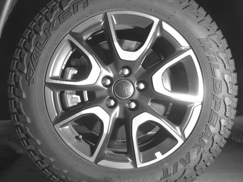 Used 2025 Jeep Compass Trailhawk AWD/4WD image 12
