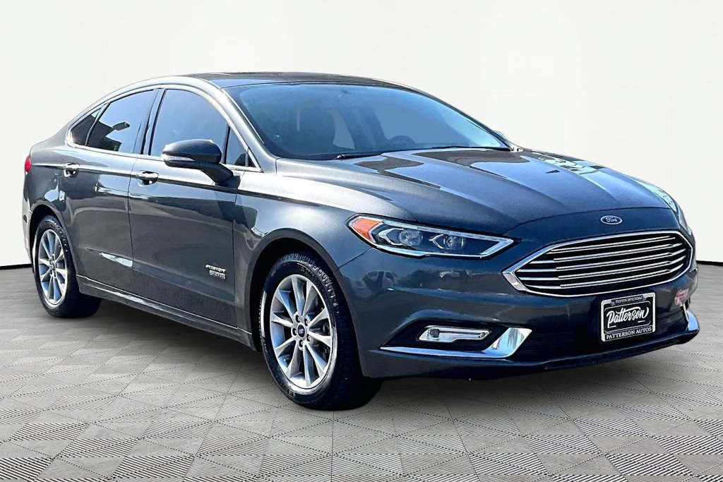 Used 2018 Ford Fusion Energi Titanium FWD image 5
