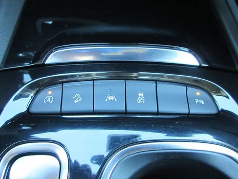 Certified 2022 Buick Envision Essence w/ Technology Package I image 31