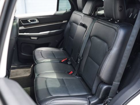 Used 2017 Ford Explorer Limited w/ Equipment Group 301A AWD/4WD image 24