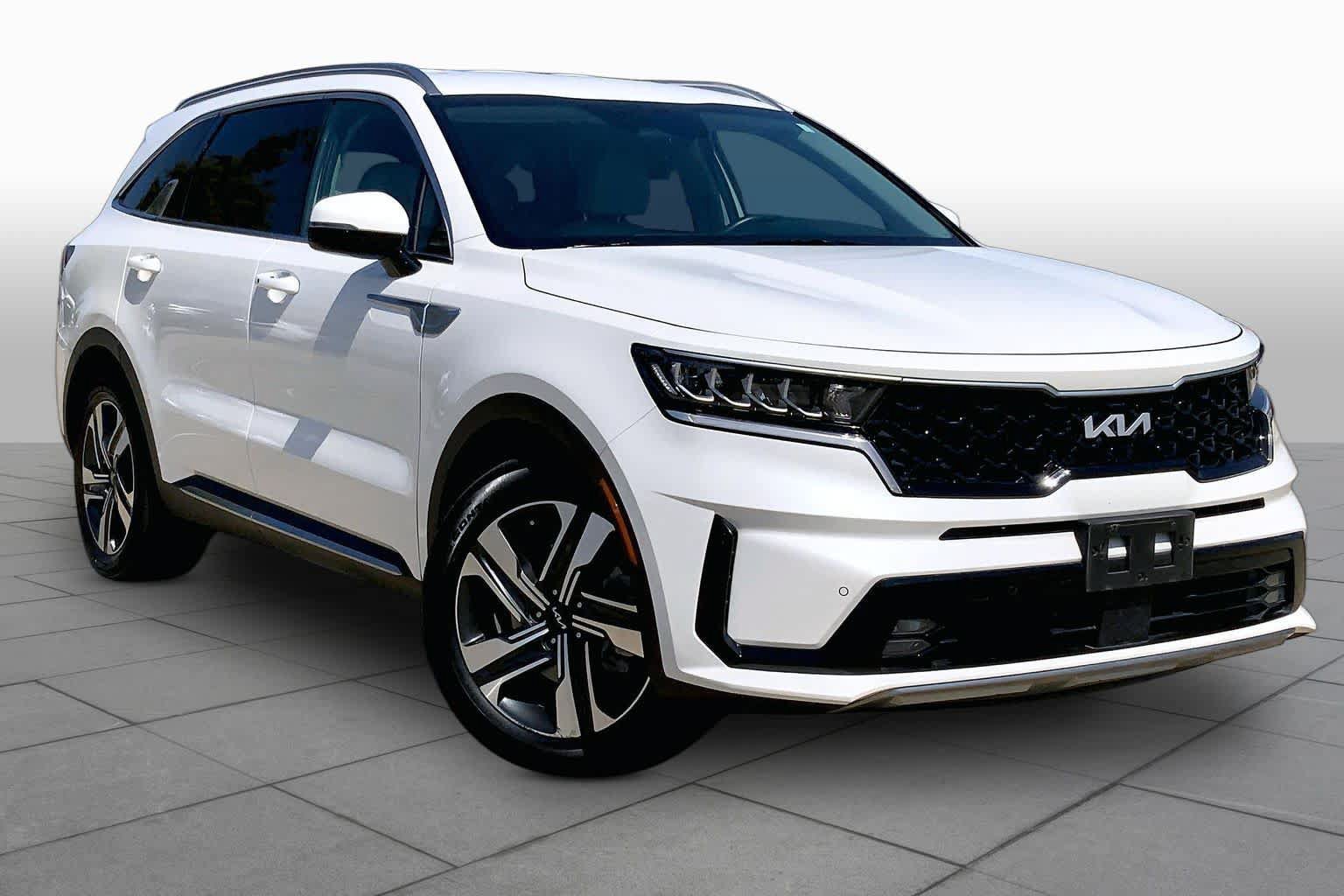Used 2024 Kia Sorento EX AWD/4WD image 3
