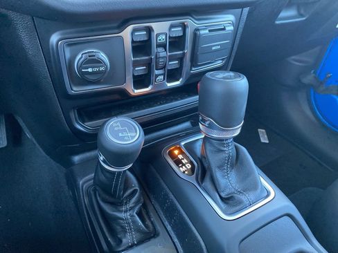 New 2025 Jeep Wrangler Unlimited Sahara w/ Safety Group AWD/4WD image 29