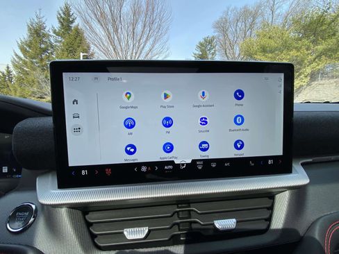 Used 2025 Ford Explorer ST image 23