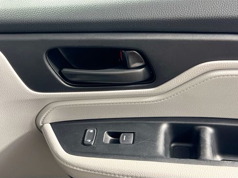 Used 2024 Honda Odyssey EX-L image 31