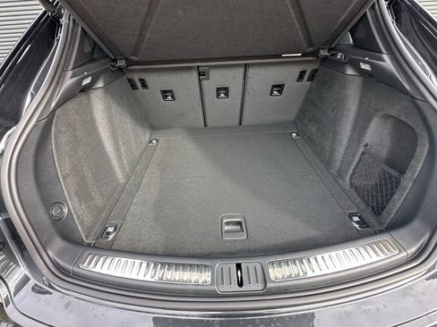 Used 2026 Porsche Macan AWD/4WD image 41
