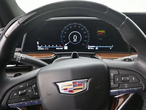 Used 2023 Cadillac Escalade ESV Premium Luxury AWD/4WD image 11