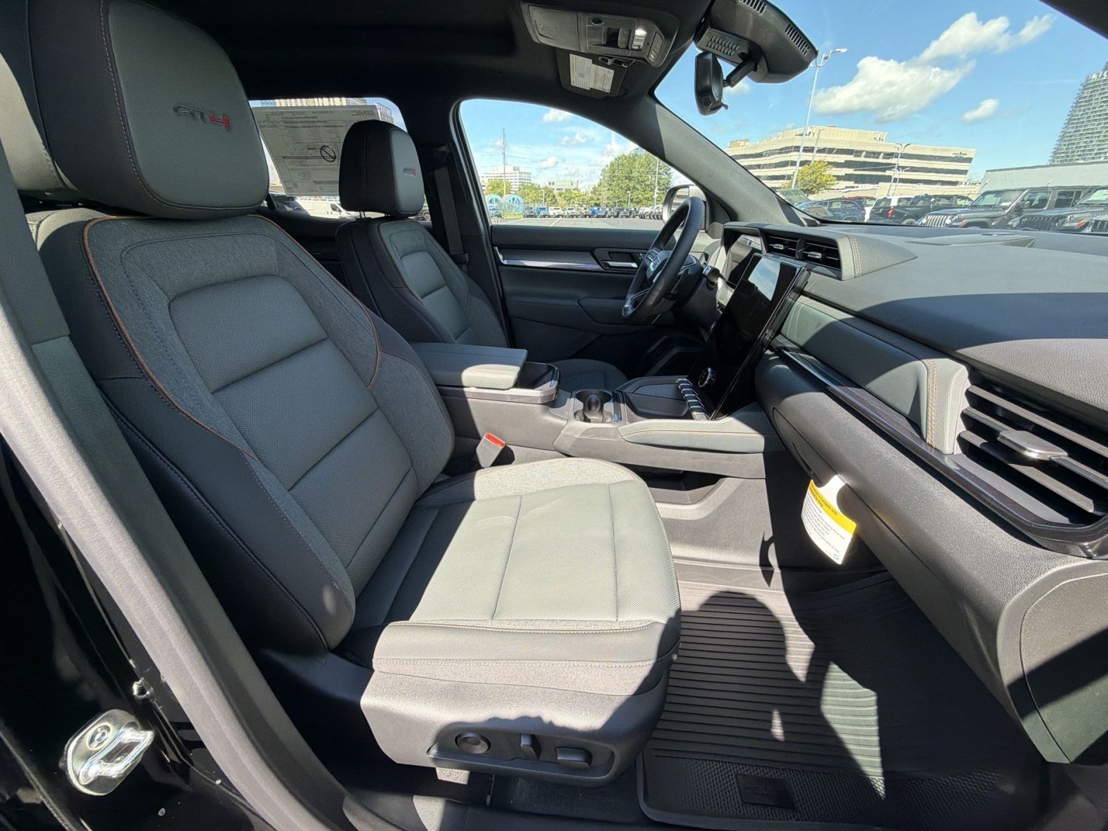 New 2027 GMC Terrain AT4 w/ Convenience Package III AWD/4WD image 27
