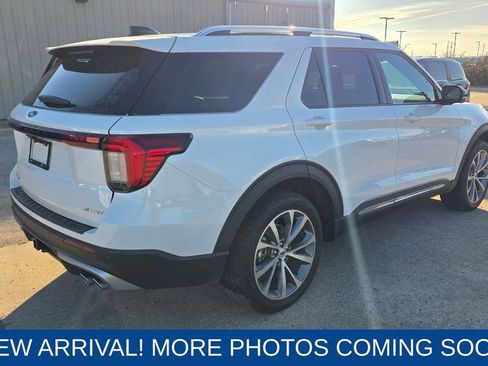 Used 2025 Ford Explorer Platinum w/ Ultimate Package image 5